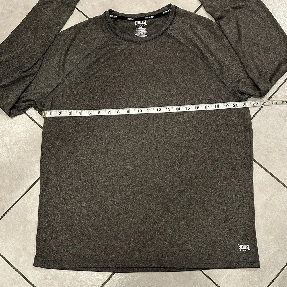 Everlast Men's Charcoal Long Sleeve Tee - Picture 7 of 8